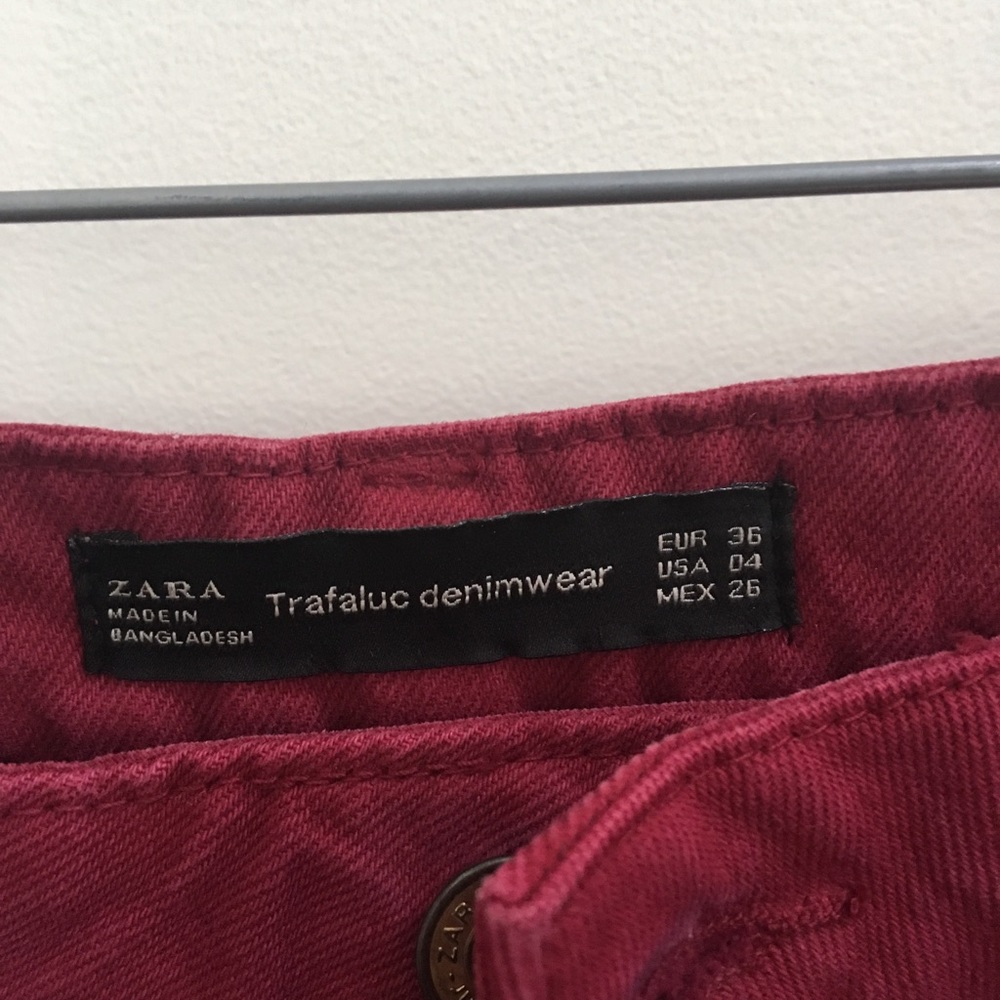 NWT- Zara Mom Fit Jeans - Picture 3 of 6